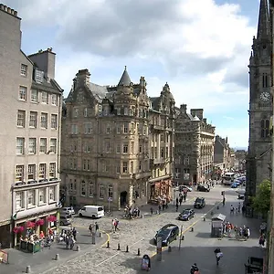 Royal Mile, - 2 Bedroom Apartment Edinburgh
